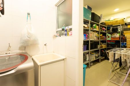 Apartamento à venda com 105m², 2 quartos e 1 vagaÁrea de Serviço