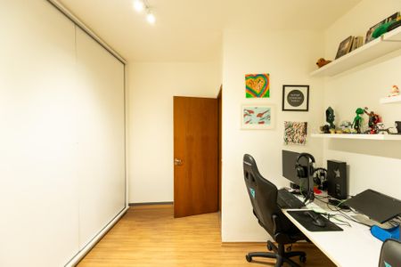 Apartamento à venda com 105m², 2 quartos e 1 vagaQuarto 