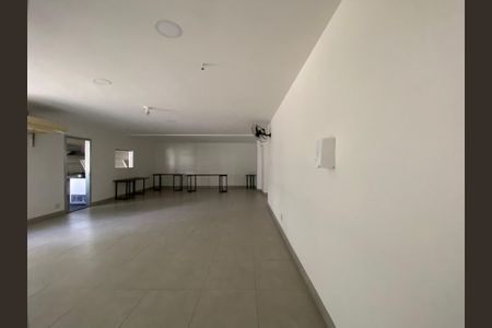 Apartamento à venda com 69m², 2 quartos e 1 vaga Apartamento à venda com 69m², 2 quartos e 1 vagaÁrea comum - Salão de festas