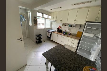 Apartamento à venda com 69m², 2 quartos e 1 vaga Apartamento à venda com 69m², 2 quartos e 1 vagaCozinha