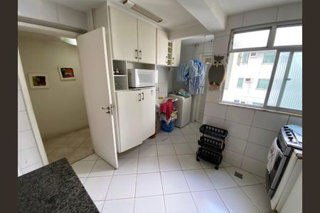 Apartamento à venda com 69m², 2 quartos e 1 vaga Apartamento à venda com 69m², 2 quartos e 1 vagaCozinha