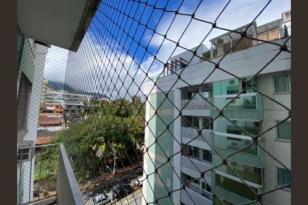 Apartamento à venda com 69m², 2 quartos e 1 vaga Apartamento à venda com 69m², 2 quartos e 1 vagaVista da Varanda