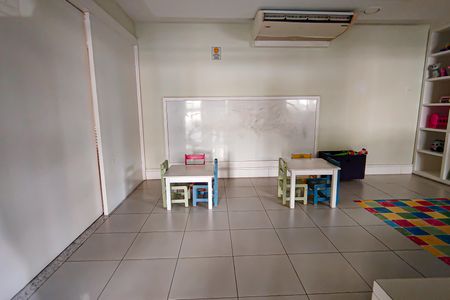 Apartamento à venda com 184m², 3 quartos e 2 vagas Apartamento à venda com 184m², 3 quartos e 2 vagasÁrea comum