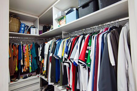 Apartamento à venda com 184m², 3 quartos e 2 vagas Apartamento à venda com 184m², 3 quartos e 2 vagasCloset da suíte 2