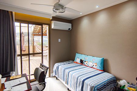 Apartamento à venda com 184m², 3 quartos e 2 vagas Apartamento à venda com 184m², 3 quartos e 2 vagasQuarto