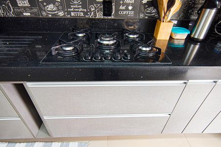 Apartamento à venda com 184m², 3 quartos e 2 vagas Apartamento à venda com 184m², 3 quartos e 2 vagasCozinha e Área de Serviço