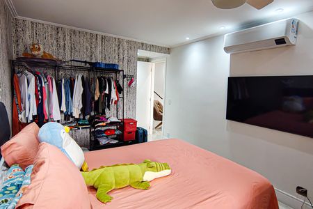 Apartamento à venda com 184m², 3 quartos e 2 vagas Apartamento à venda com 184m², 3 quartos e 2 vagasSuíte 1