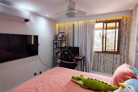 Apartamento à venda com 184m², 3 quartos e 2 vagas Apartamento à venda com 184m², 3 quartos e 2 vagasSuíte 1