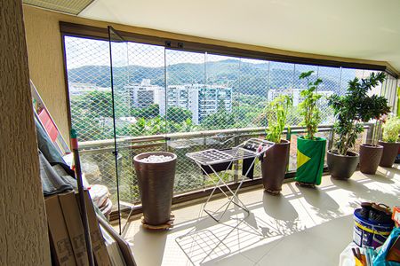 Apartamento à venda com 184m², 3 quartos e 2 vagas Apartamento à venda com 184m², 3 quartos e 2 vagasVaranda da Sala