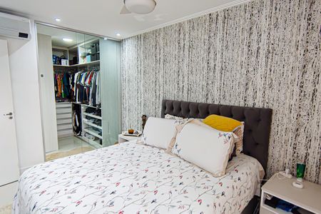 Apartamento à venda com 184m², 3 quartos e 2 vagas Apartamento à venda com 184m², 3 quartos e 2 vagasSuíte 2