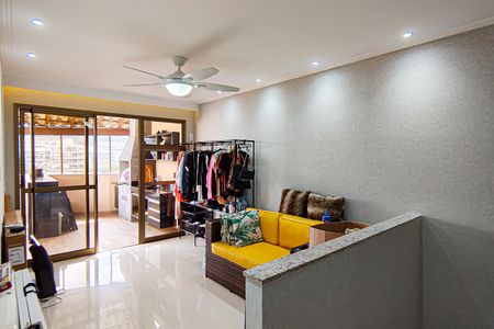 Apartamento à venda com 184m², 3 quartos e 2 vagas Apartamento à venda com 184m², 3 quartos e 2 vagasHall