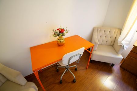 Casa à venda com 200m², 3 quartos e 2 vagas Casa à venda com 200m², 3 quartos e 2 vagasQuarto 2