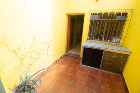 Casa à venda com 200m², 3 quartos e 2 vagas Casa à venda com 200m², 3 quartos e 2 vagasQuintal