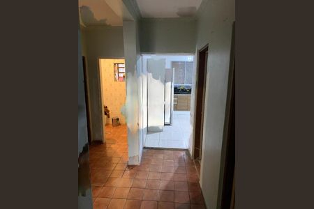 Casa à venda com 85m², 3 quartos e 4 vagas