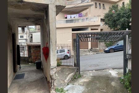 Casa à venda com 85m², 3 quartos e 4 vagas