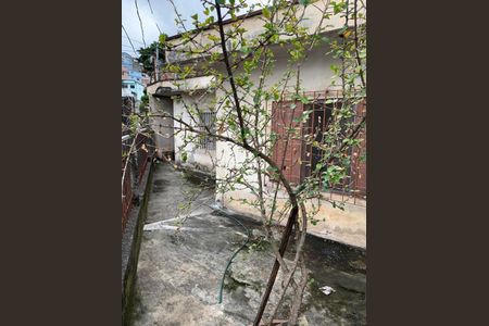 Casa à venda com 85m², 3 quartos e 4 vagas