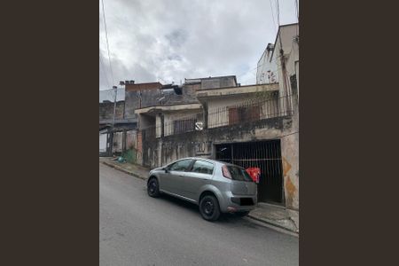 Casa à venda com 85m², 3 quartos e 4 vagas