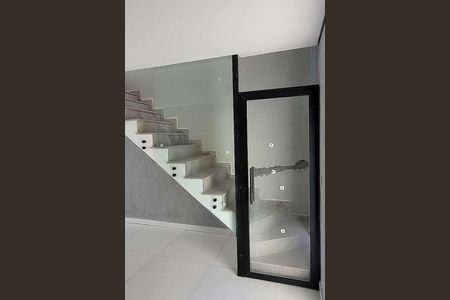 Casa à venda com 120m², 2 quartos e 2 vagas