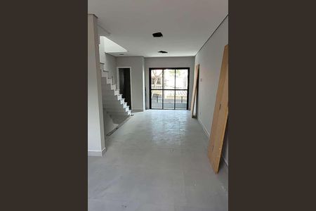 Casa à venda com 120m², 2 quartos e 2 vagas