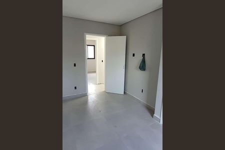 Casa à venda com 2 quartos, 120m² em Jardim Santo Alberto, Santo André