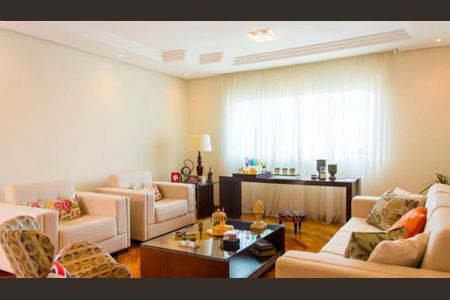 Casa à venda com 3 quartos, 180m² em Vila Scarpelli, Santo André