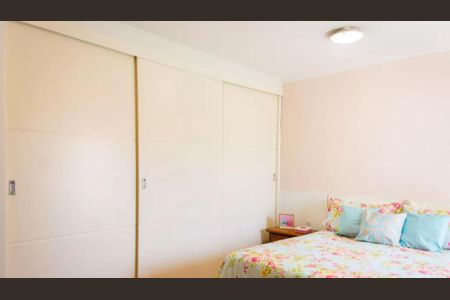 Casa à venda com 3 quartos, 180m² em Vila Scarpelli, Santo André