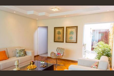 Casa à venda com 3 quartos, 180m² em Vila Scarpelli, Santo André