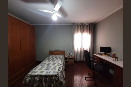 Casa à venda com 3 quartos, 180m² em Vila Virginia, São Paulo