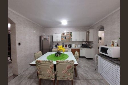 Casa à venda com 180m², 3 quartos e 2 vagas