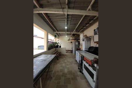 Casa à venda com 180m², 3 quartos e 2 vagas