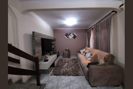 Casa à venda com 3 quartos, 180m² em Vila Virginia, São Paulo