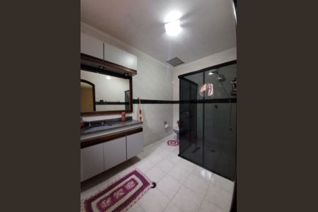 Casa à venda com 3 quartos, 180m² em Vila Virginia, São Paulo