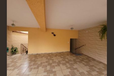 Casa à venda com 3 quartos, 180m² em Vila Virginia, São Paulo