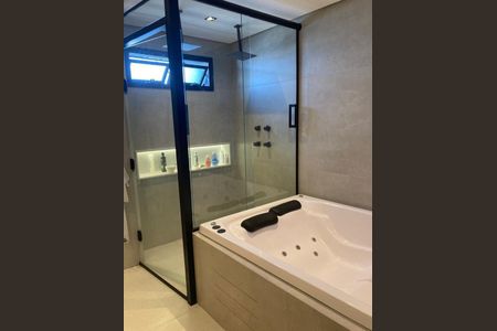 Apartamento à venda com 215m², 3 quartos e 3 vagas