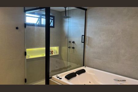 Apartamento à venda com 215m², 3 quartos e 3 vagas