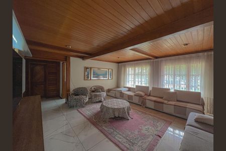 Casa à venda com 5 quartos, 540m² em Jardim Bela Vista, Santo André