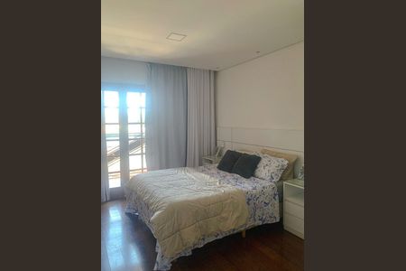 Casa à venda com 3 quartos, 174m² em Vila Apiai, Santo André
