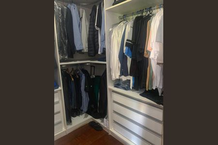 Casa à venda com 3 quartos, 174m² em Vila Apiai, Santo André