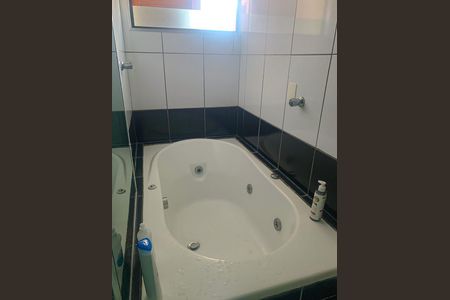 Casa à venda com 3 quartos, 174m² em Vila Apiai, Santo André