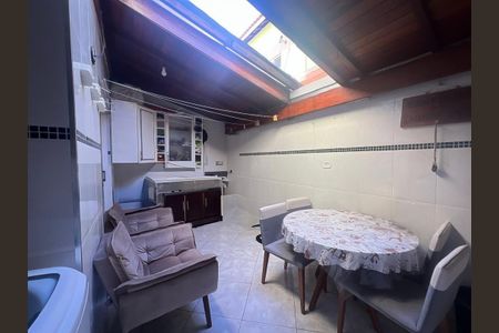 Casa de condomínio à venda com 132m², 2 quartos e 2 vagas