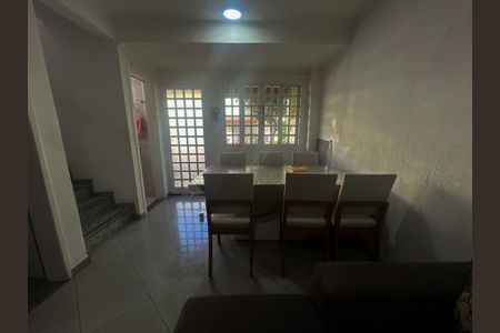 Casa de condomínio à venda com 132m², 2 quartos e 2 vagas