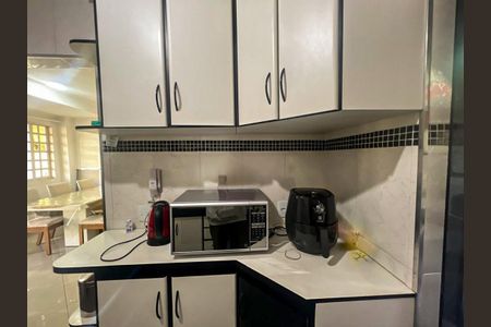 Casa de condomínio à venda com 132m², 2 quartos e 2 vagas