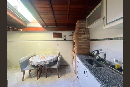 Casa de condomínio à venda com 132m², 2 quartos e 2 vagas