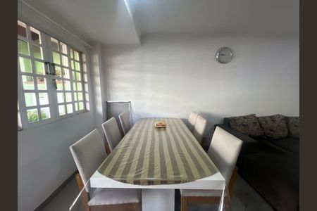 Casa de Condomínio à venda com 2 quartos, 132m² em Vila Metalúrgica, Santo André
