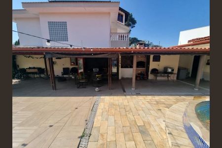 Casa à venda com 2 quartos, 180m² em Interlagos, São Paulo