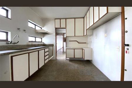 Apartamento à venda com 253m², 4 quartos e 4 vagas