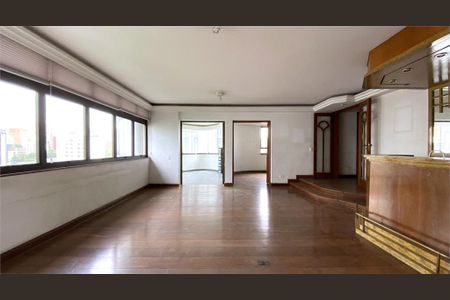 Apartamento à venda com 253m², 4 quartos e 4 vagas