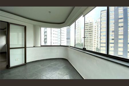 Apartamento à venda com 253m², 4 quartos e 4 vagas