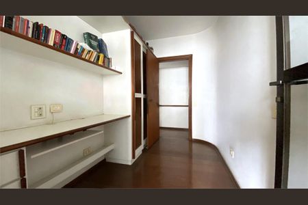 Apartamento à venda com 253m², 4 quartos e 4 vagas