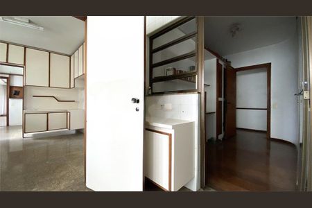 Apartamento à venda com 253m², 4 quartos e 4 vagas